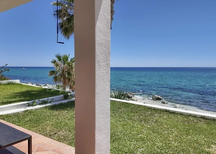 Oceanfront Two Bedroom At Mar Y Sol *